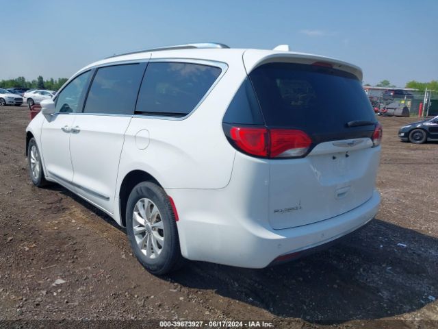 2C4RC1EG1JR353753 Chrysler Pacifica Touring L Plus
