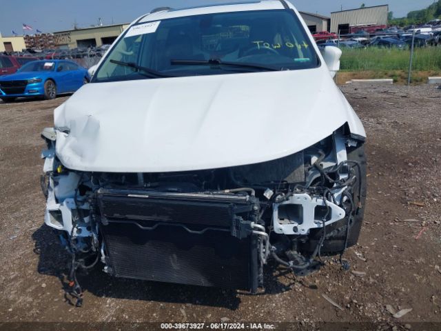 2C4RC1EG1JR353753 Chrysler Pacifica Touring L Plus