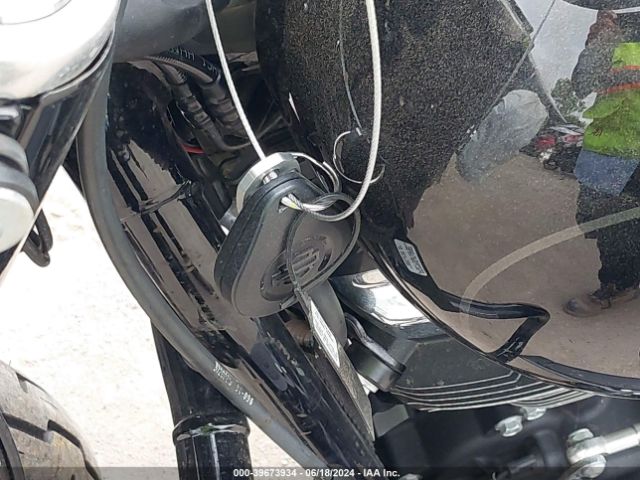 2018 HARLEY-DAVIDSON FLHCS 1HD1YBK12JC074999 Photo 10