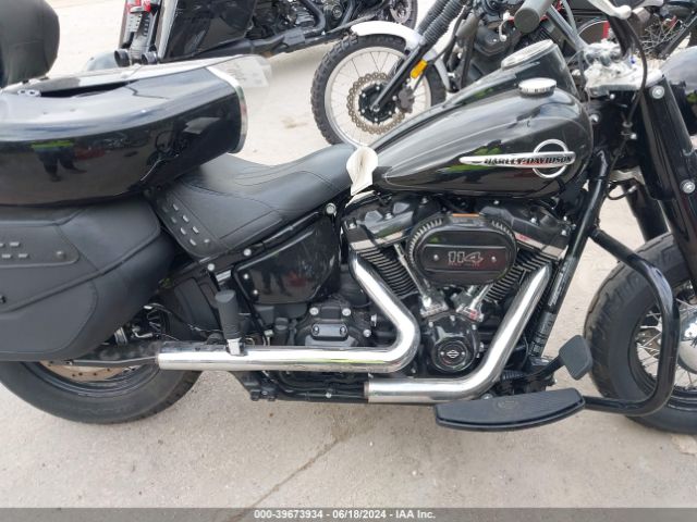 2018 HARLEY-DAVIDSON FLHCS 1HD1YBK12JC074999 Photo 8