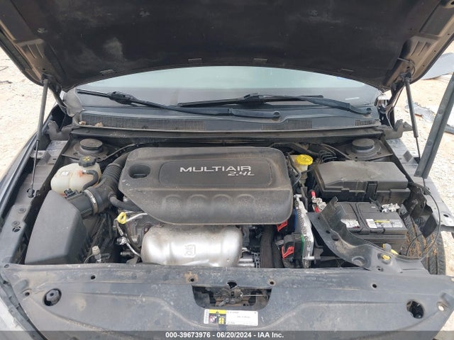 1C3CCCAB9GN144783 Chrysler 200 Limited