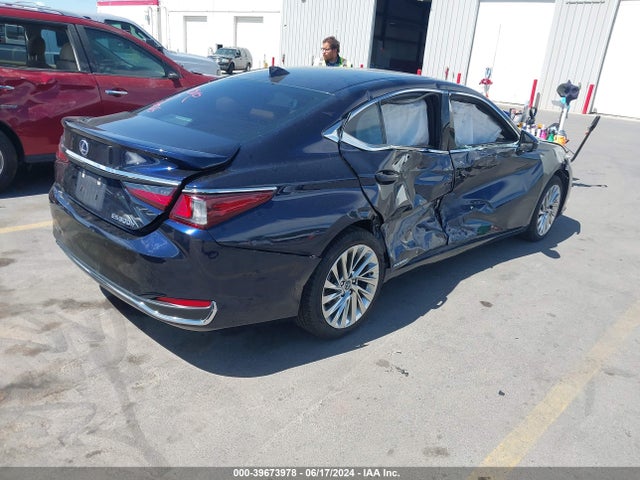 58AE21B17LU012238 Lexus Es 300h Luxury