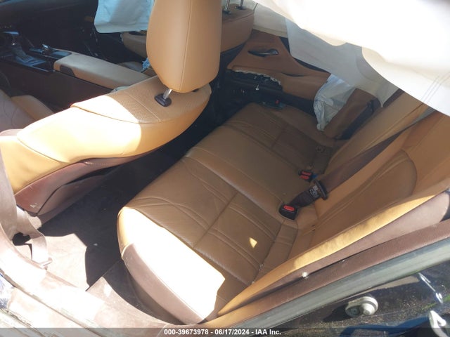 58AE21B17LU012238 Lexus Es 300h Luxury
