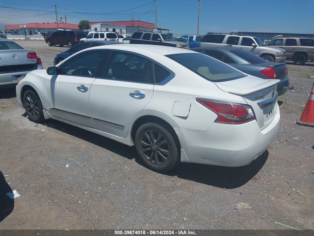 Nissan Altima 2.5 S 2015 1N4AL3AP6FC415880 Image 3