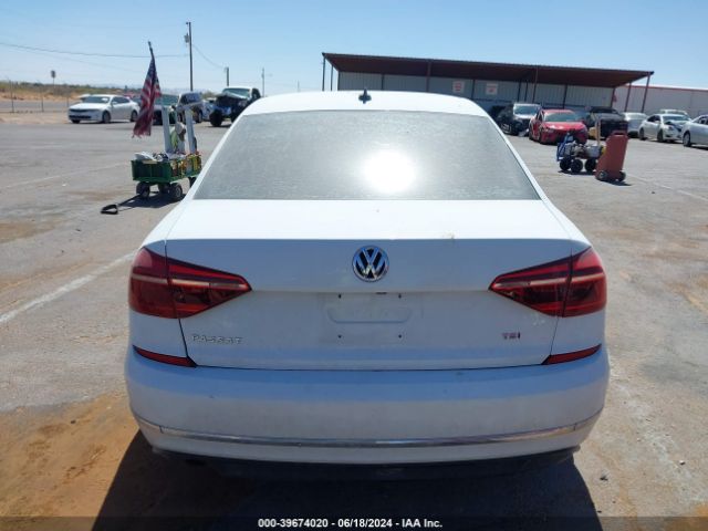 1VWAA7A31JC025683 Volkswagen Passat 2.0t R-line/2.0t S