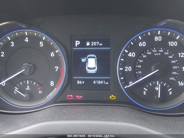 KM8K12AA8KU280279 Hyundai Kona Se
