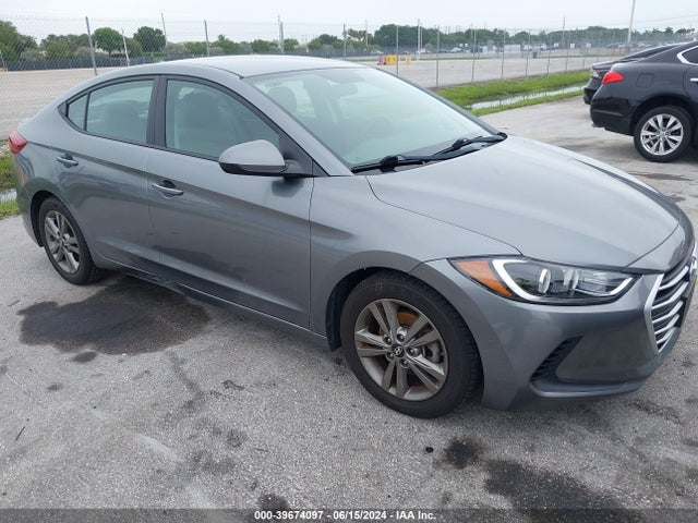 2018 5NPD84LF1JH307909 main image