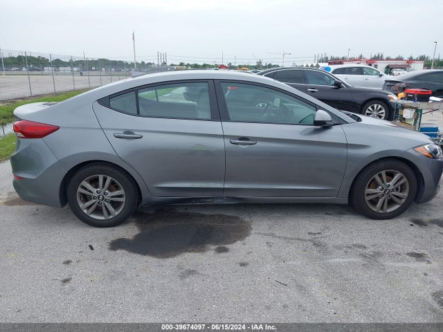 Hyundai ELANTRA SEL 2018 5NPD84LF1JH307909 Image 13