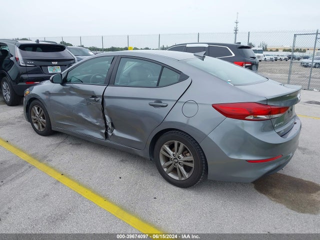 Hyundai ELANTRA SEL 2018 5NPD84LF1JH307909 Image 3