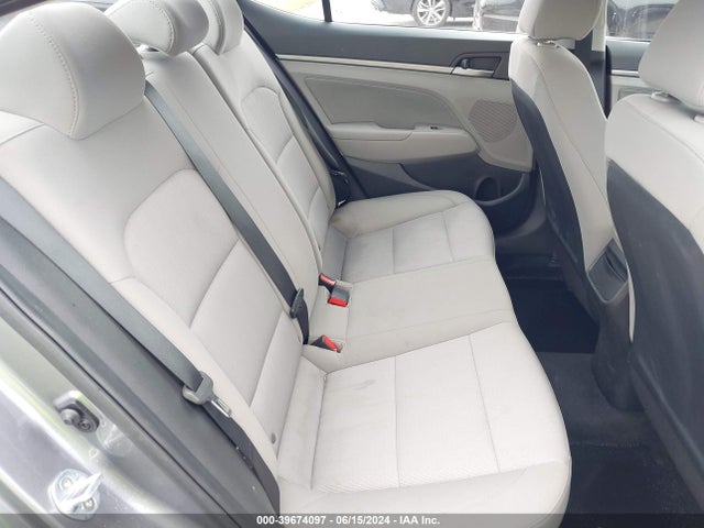 Hyundai ELANTRA SEL 2018 5NPD84LF1JH307909 Image 8
