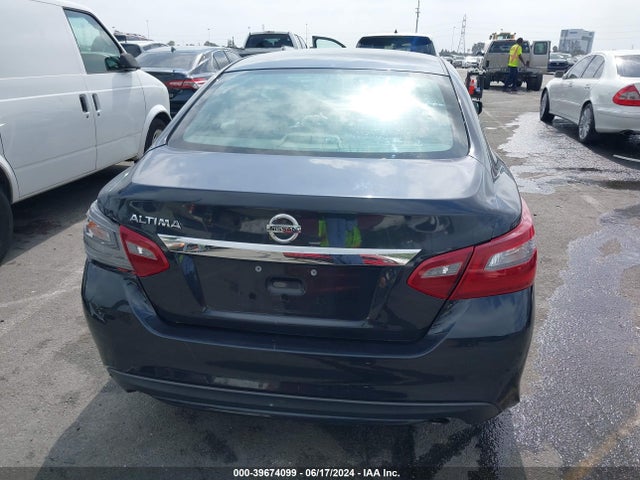 Nissan Altima 2.5 S 2018 1N4AL3AP8JC196963 Image 17