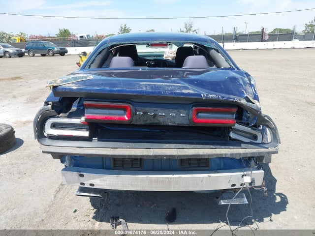 2C3CDZBT8GH279690 Dodge Challenger R/t