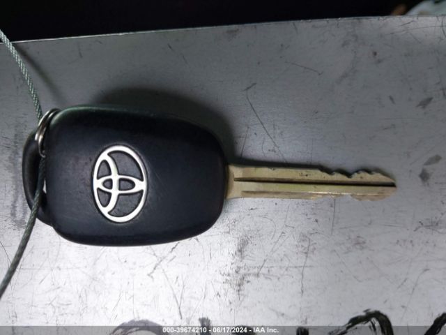 5TDZARFH6JS041821 Toyota Highlander Le