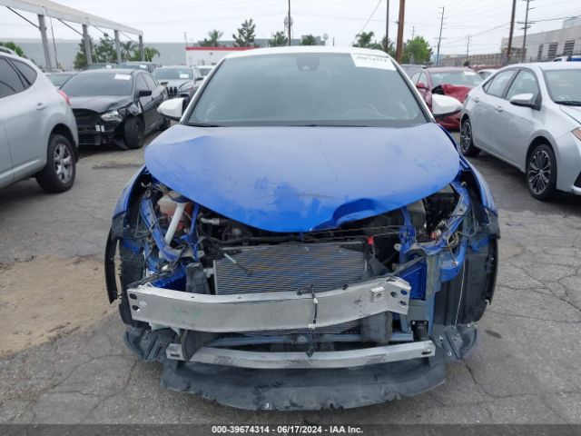 NMTKHMBX6JR008507 Toyota C-HR XLE