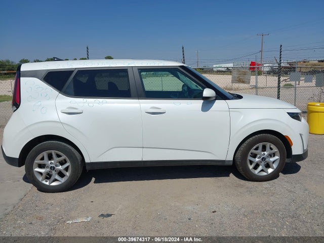 KIA SOUL LX 2023 KNDJ23AU2P7876295 Image 13