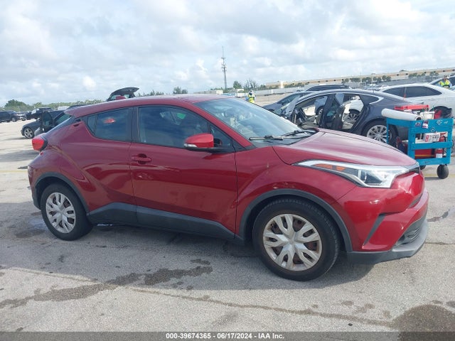 Toyota C-HR LE 2019 NMTKHMBX5KR074693 Image 13