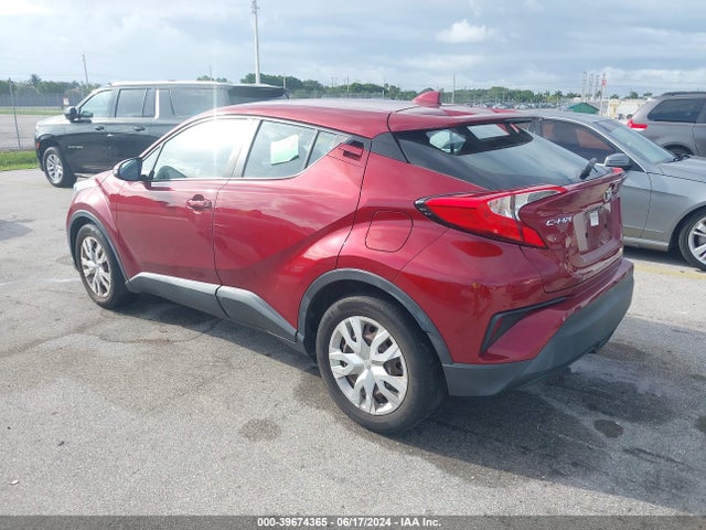 Toyota C-HR LE 2019 NMTKHMBX5KR074693 Image 3