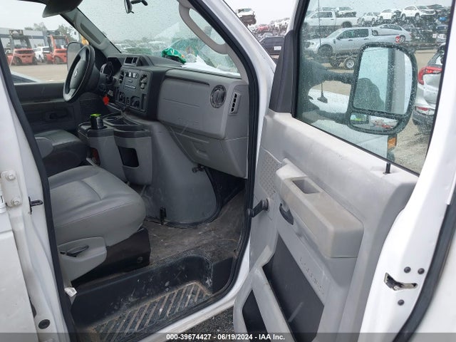 Ford E-250 Commercial 2014 1FTNE2EW8EDA04720 Image 5