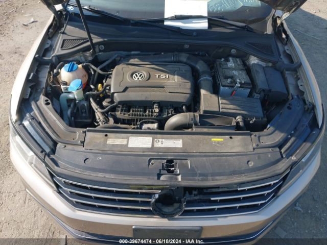 1VWAT7A32GC022035 Volkswagen Passat 1.8t S