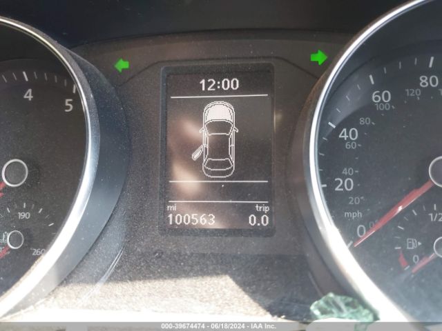 1VWAT7A32GC022035 Volkswagen Passat 1.8t S