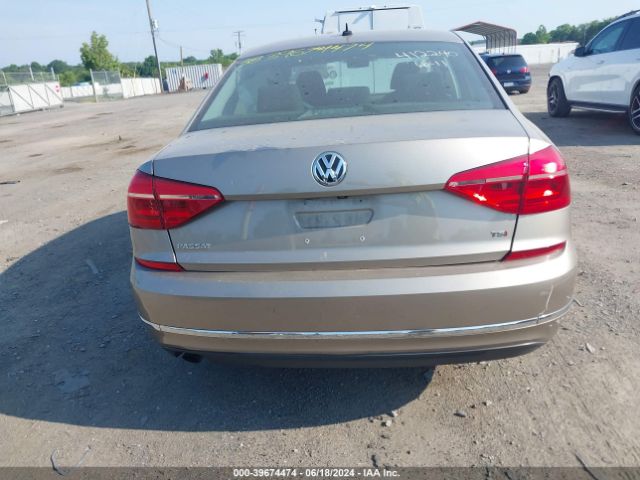 1VWAT7A32GC022035 Volkswagen Passat 1.8t S