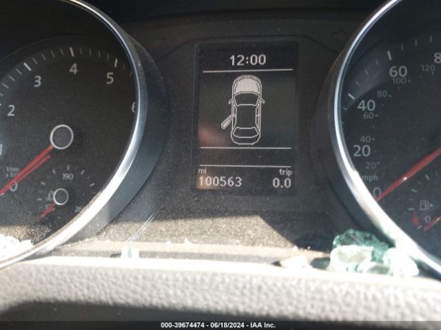 1VWAT7A32GC022035 Volkswagen Passat 1.8t S