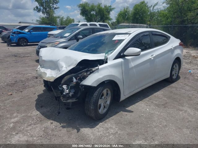5NPDH4AE3FH623054 Hyundai ELANTRA SE