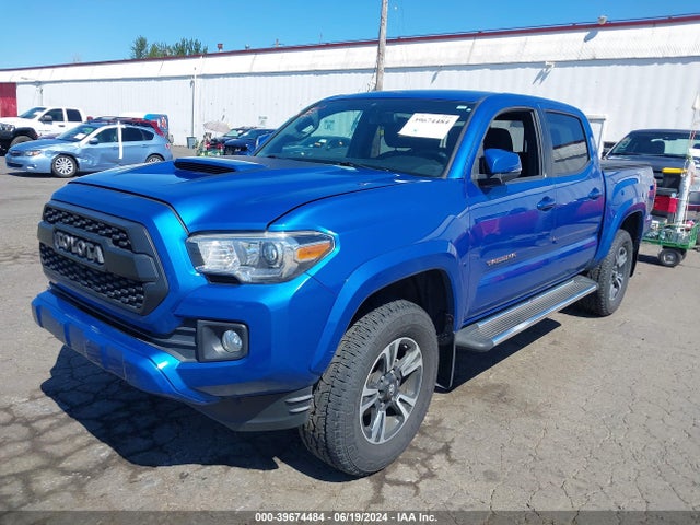 Aukcja sprzedaży 2017 Toyota Tacoma Trd Sport, vin: 3TMCZ5AN9HM060961, numer aukcji: 39674484