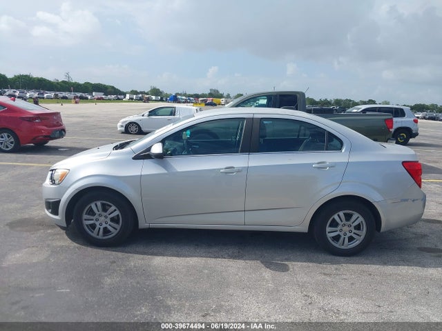 Chevrolet Sonic Lt Auto 2015 1G1JC5SH6F4145355 Image 14