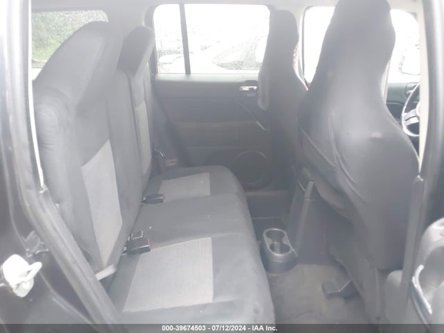 1C4NJRFBXED820568 Jeep Patriot Latitude