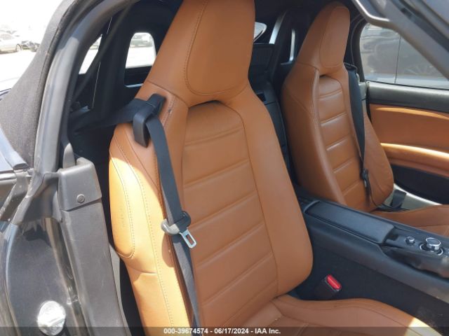 JC1NFAEK2H0103854 Fiat 124 Spider Lusso