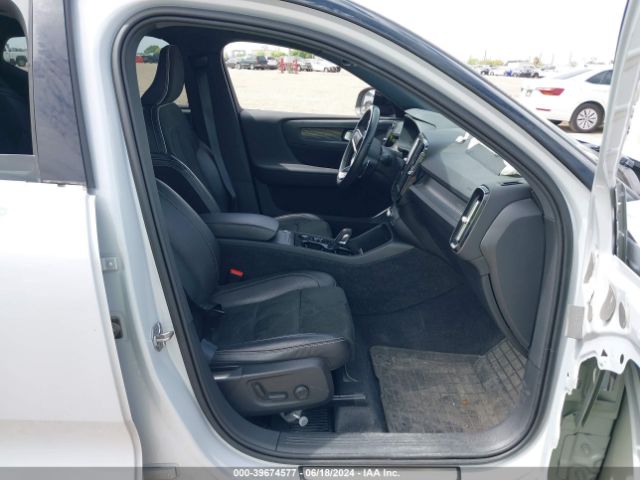 YV4162UM2L2219219 Volvo Xc40 T5 R-design