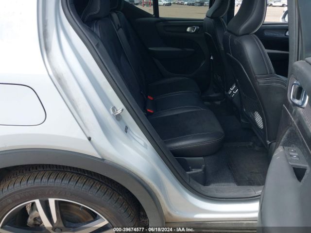 YV4162UM2L2219219 Volvo Xc40 T5 R-design