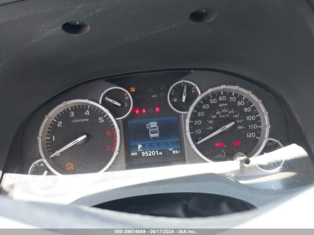 5TFUY5F13GX511047 Toyota Tundra Sr5 5.7l V8
