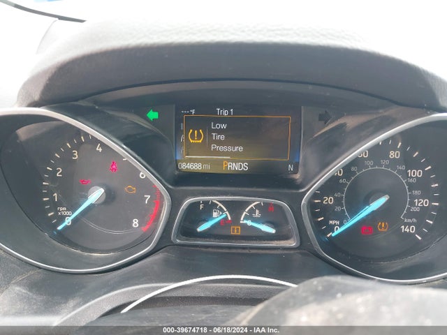 Ford ESCAPE SE 2017 1FMCU0G97HUC26591 Image 7