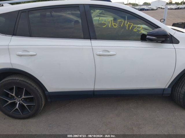 JTMJFREV3JJ183790 Toyota RAV4 SE