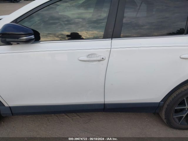 JTMJFREV3JJ183790 Toyota RAV4 SE