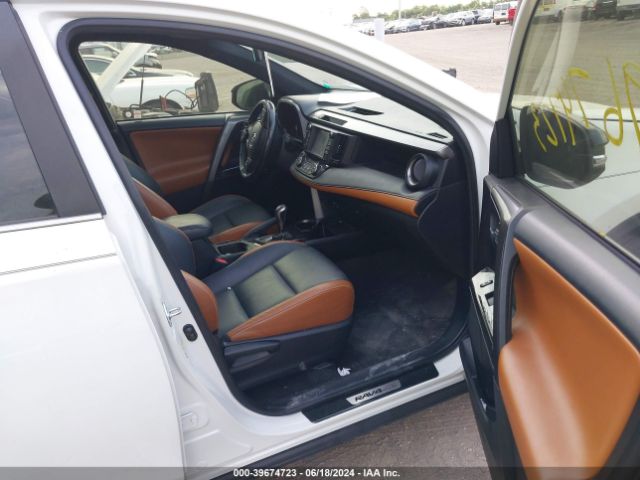 JTMJFREV3JJ183790 Toyota RAV4 SE