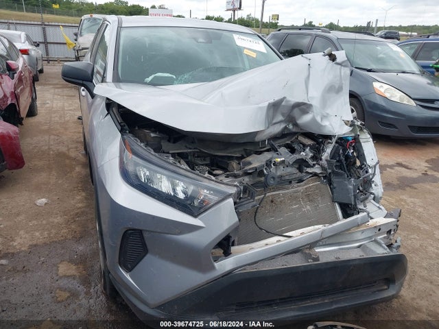 Toyota RAV4 LE 2022 2T3H1RFV2NC190685 Image 13