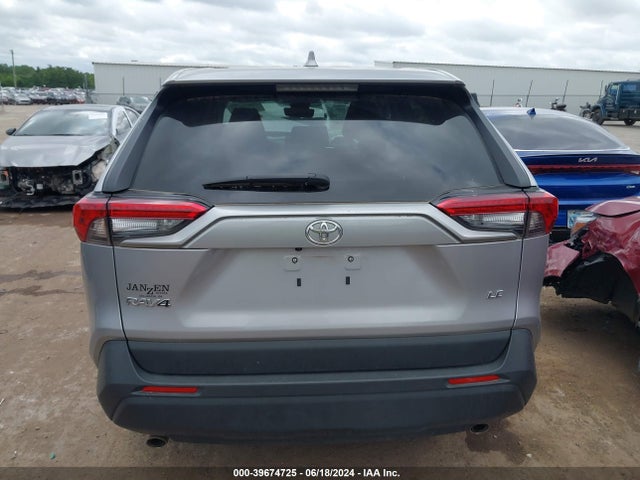Toyota RAV4 LE 2022 2T3H1RFV2NC190685 Image 17