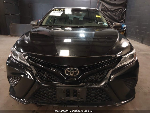 Toyota CAMRY SE 2018 4T1B11HK2JU575272 Image 12
