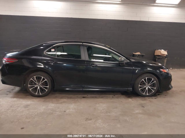Toyota CAMRY SE 2018 4T1B11HK2JU575272 Image 13