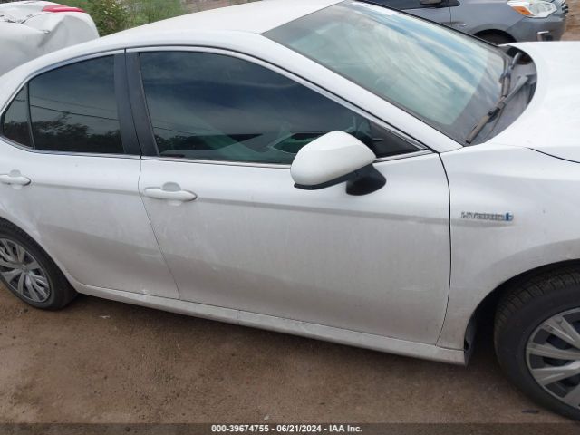 4T1B31HK6JU002420 Toyota Camry Hybrid Le