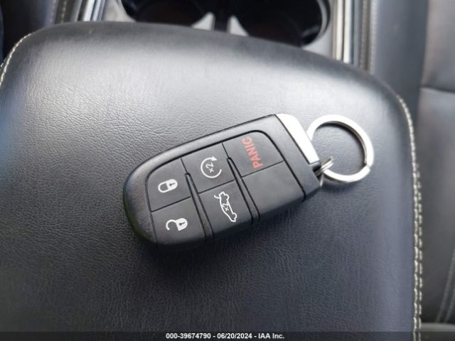 2C3CCABG9LH131419 Chrysler 300 300s