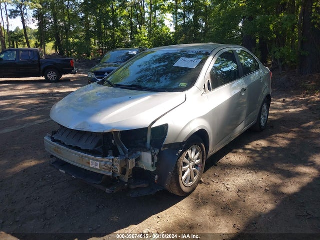 Chevrolet Sonic Lt Auto 2017 1G1JD5SH9H4124791 Image 2