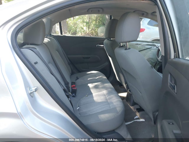 Chevrolet Sonic Lt Auto 2017 1G1JD5SH9H4124791 Image 8