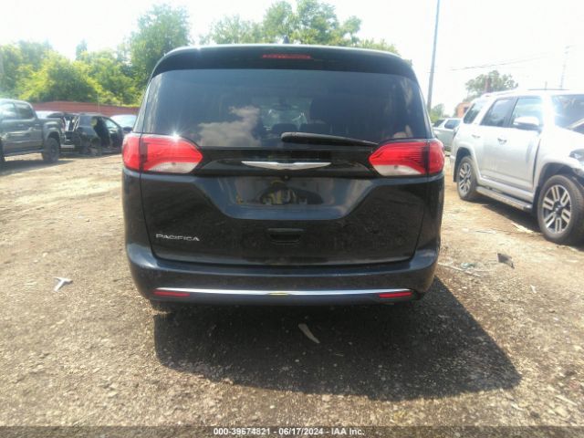 2C4RC1BG1HR635115 Chrysler Pacifica Touring-l