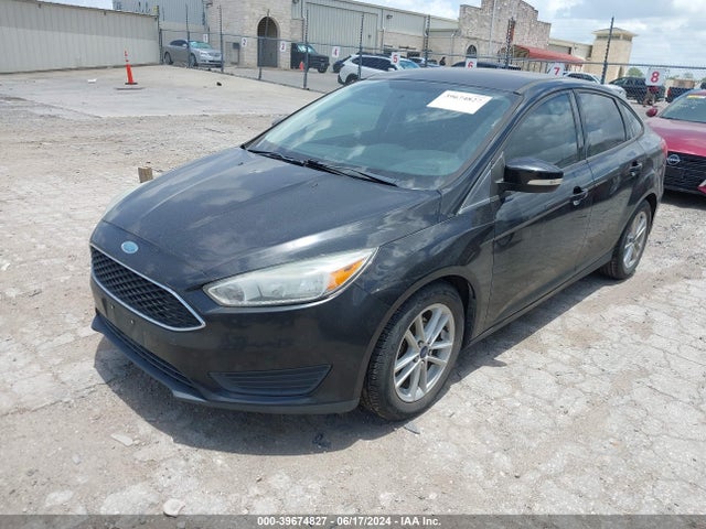 Ford FOCUS SE 2015 1FADP3F23FL305853 Image 2