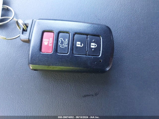 Toyota RAV4 SE 2017 2T3JFREV4HW601611 Image 11