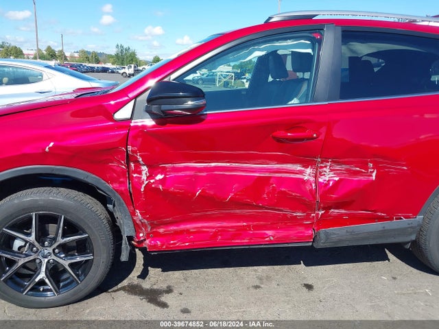 Toyota RAV4 SE 2017 2T3JFREV4HW601611 Image 6